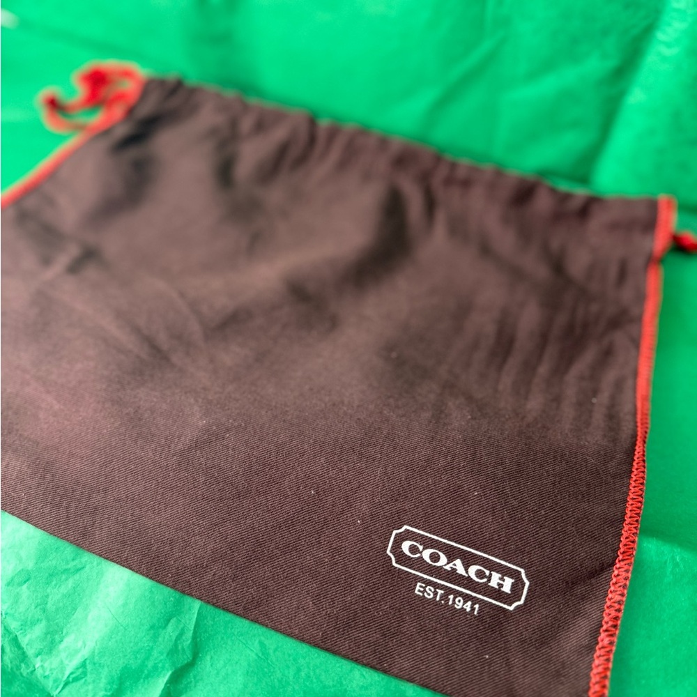Coach Dark Brown Bag with Red Accents🤎❤️ (like new)🆕